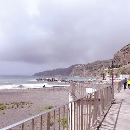 Angela`s Loft Semesterbostad