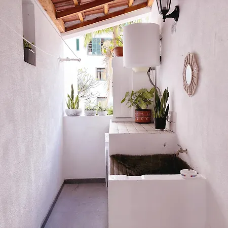 בית נופש Angela's Loft *